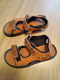 sandály - 2