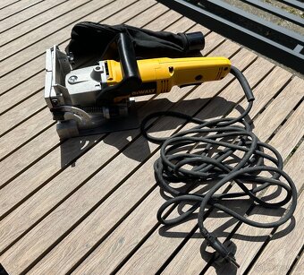 Dewalt DW682-QS - 2