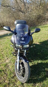 Yamaha Fazer 600 - 2