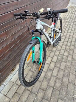 Dětské kolo Specialized vel. rámu M/17, velikost kol 27.5 - 2