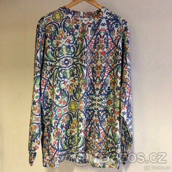 Supreme Small Box Tee (SS23) Tapestry - 2