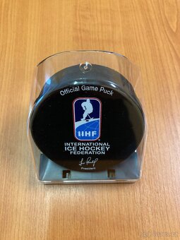 ORIGINÁL Hrací PUK Gufex MS 2004 - IIHF Official CZ Puck - 2