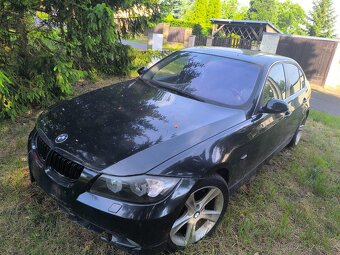 Bmw e90 325i - 2