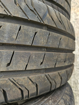 225/55R17C 109/107H CONTINENTAL - 2