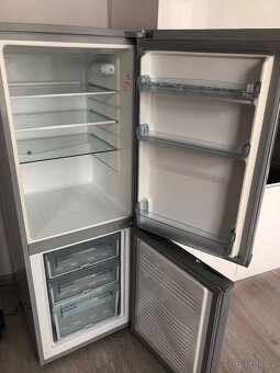 Lednička s mrazákem - 2