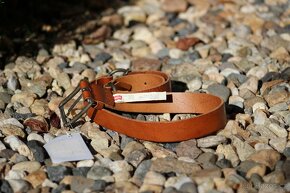 Levis nový kožený pásek vel. 85/34 - 2