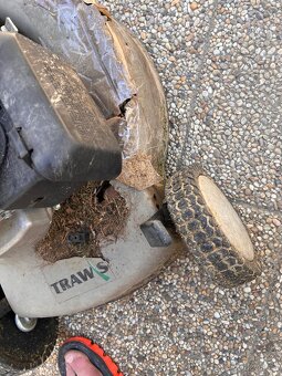 Motor Honda na sekačku ,nebo cokoli - 2