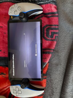 Playstation portal - 2