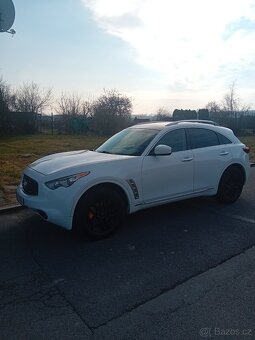 Infiniti - 2