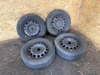 SADA DISKŮ 5x112 5Q0601027AK 61/2Jx16H2 ET46 205/55 R16 - 2