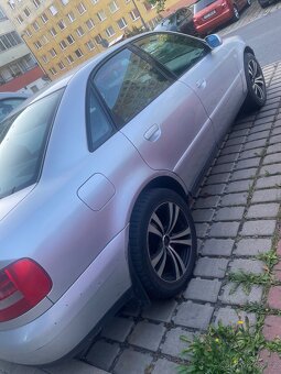 Audi a4 1.6 74kw - 2