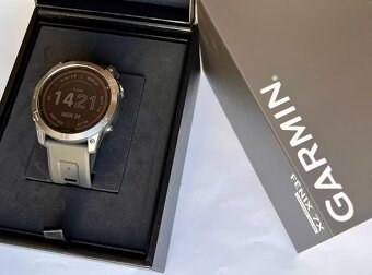 Garmin Fenix 7X Sapphire Solar + kožený řemínek – výborný st - 2