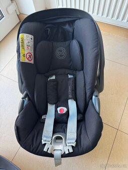 Cybex Cloud Z i-Size s otočnou základnou Base Z - 2