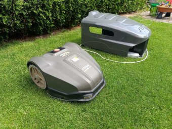 robotická sekačka Stiga Autoclip 230S pro velké plochy - 2