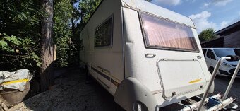 Karavan Knaus Sudwind 550, palandy, WC, TV. - 2