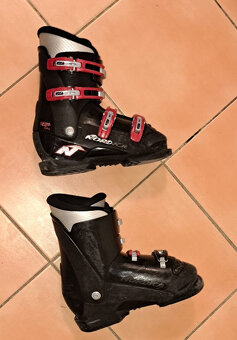 Lyžáky Nordica GP TJ vel. 24,5 - 2