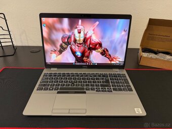 Dell Latitude 5511 - Core i7-10850H / 32GB DDR4 / záruka - 2