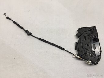 ŠKODA SUPERB 2 2008-2015 - PRAVÝ ZADNÍ ZÁMEK DVEŘÍ CENTRÁL - 2