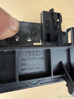 Audi A3 8P koš pro 2din radio. - 2