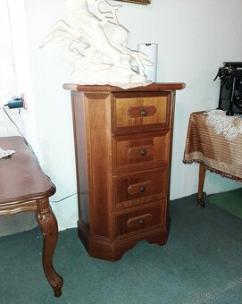 malá komoda 4x šuplík - 2