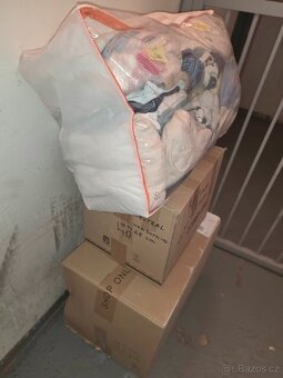 Prodám 4 krabice oblečení na miminka - 2