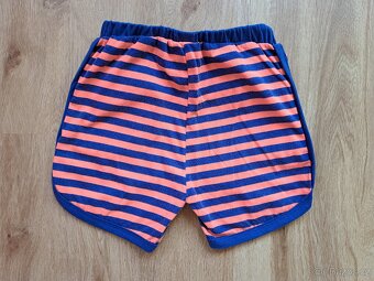 Letní kraťasy vel. 110. - 2