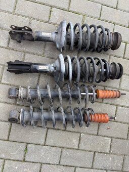 VW Golf 3 variant podvozek, zadní - 2