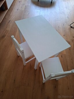 Detsky stul a 3 zidle SUNDVIK IKEA - 2