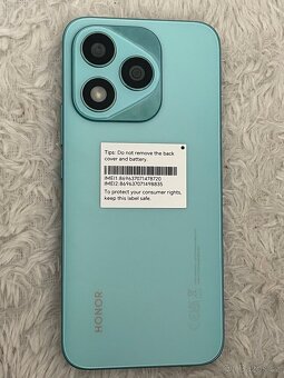 Honor 400 kdo přijde ještě dnes 5.5 má ho za 4 tisíce - 2