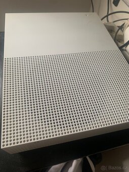 Xbox one S All digital 1TB +hry - 2