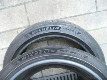 sada letní Michelin Pilot Sport4 225.40.18 92Y - 2