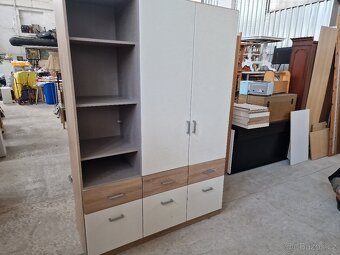 Skrin Šatní Lamino 52x137 výška 198 cm - 2