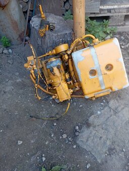 Hydraulická pístnice a řislušenstvi - 2