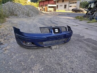 Seat Toledo 1L – přední nárazník s mlhovkami a maskou - 2