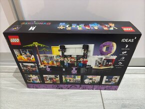 LEGO Ideas 21339 BTS Dynamite - 2