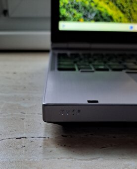 HP EliteBook 8570p/ Core i7 / 8 GB / SSD 240GB/ WIN 11 PRO - 2