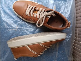 Kožené tenisky vel. 38 - 2