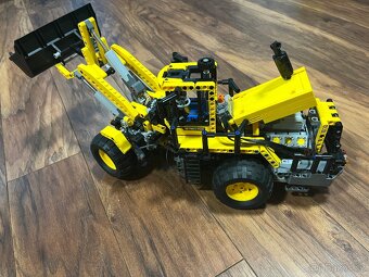 Lego Technic 8265 Přední nakladač - 2