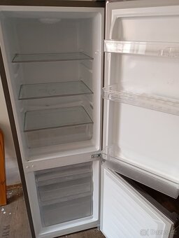 Gorenje s třemi šuplíky mrazák - 2