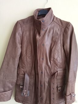 Bunda z pravé kůže, velikost M - 2