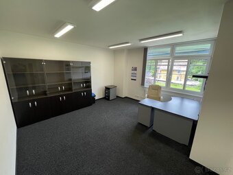 Kancelář ředitele+kanc.zástupce,zasedačka,sekretariát nové - 2