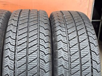 Zimní Barum 215/65/16C - 2