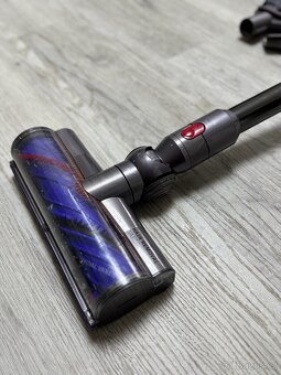 Dyson SV25 – kompletní sada + nabíječka - 2
