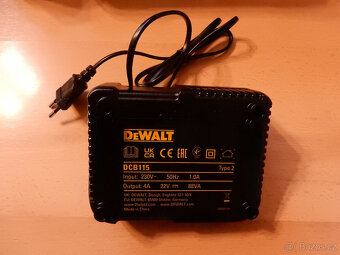 Prodám nabíječku dewalt dcb115 - 2