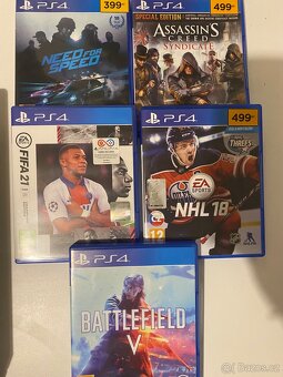 PlayStation 4 Pro + příslušenství - 2