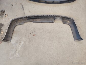 V6 spoilery Bora - 2