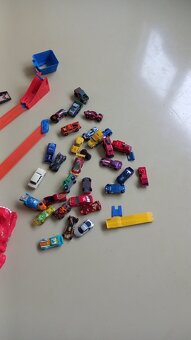 Hot wheels - 2