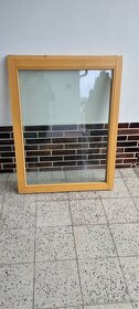 Prodám fixní okno 90 x 120 cm s izolačním sklem - 2