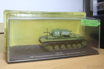 Mix Modelů Vojenské Techniky - 1:43 a 1:72 - 2