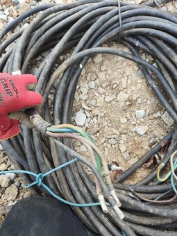 Kabel 5x6 guma cca 40 metrů , + závěsný kabel - 2